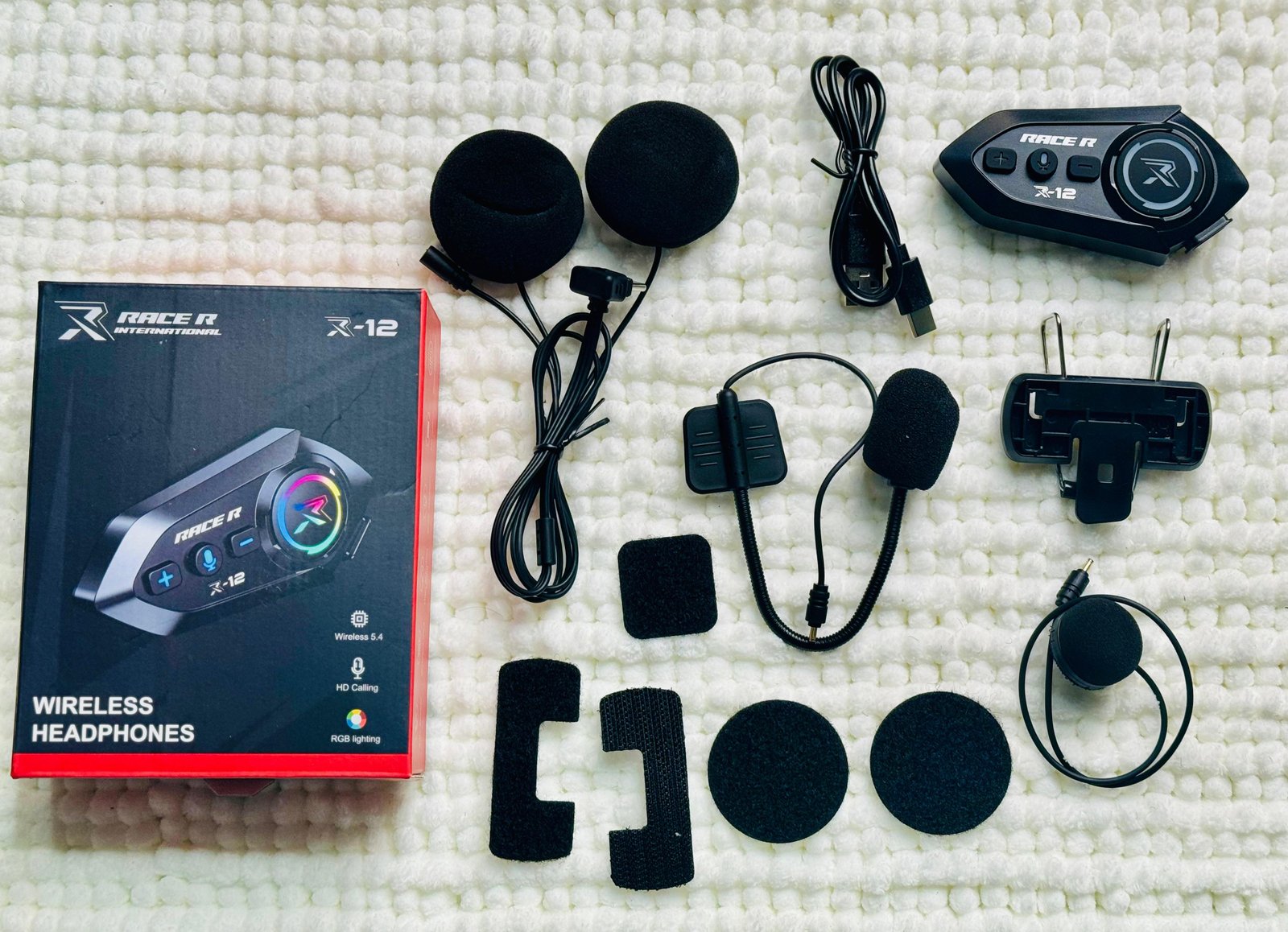 Race R R-12 Wireless Headphones (Helmet Bluetooth Intercom) angle 3