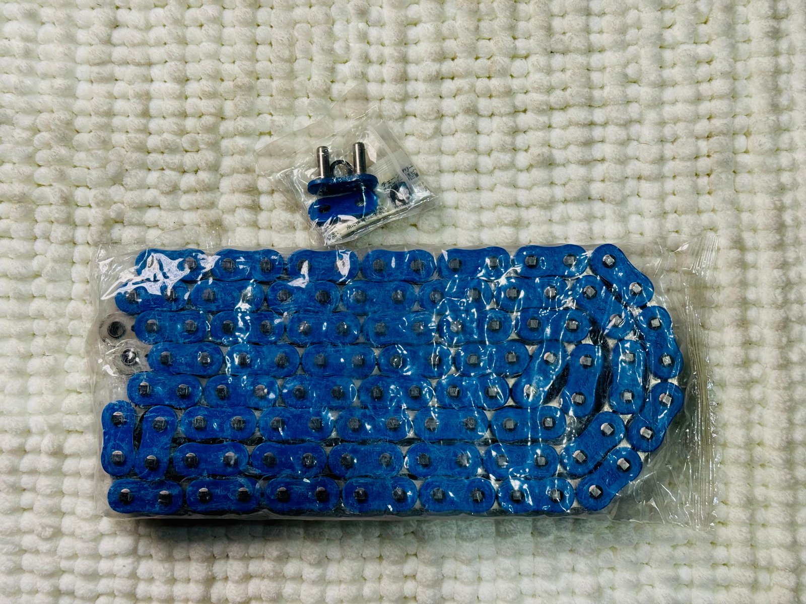 EK 520ZVX3 (112 L) Quadra-X Ring Chain Blue & Silver angle 2