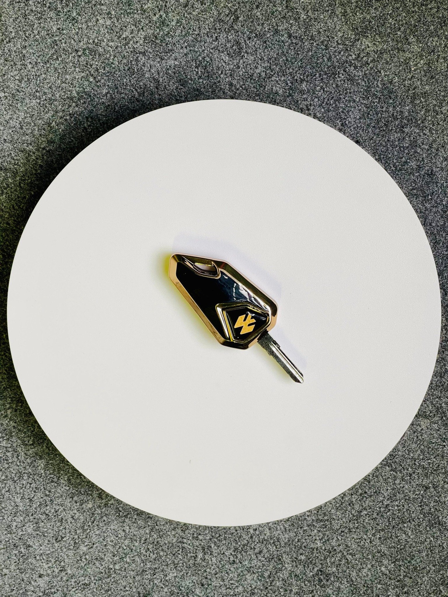 Golden Flip Key Combo Offer angle 8