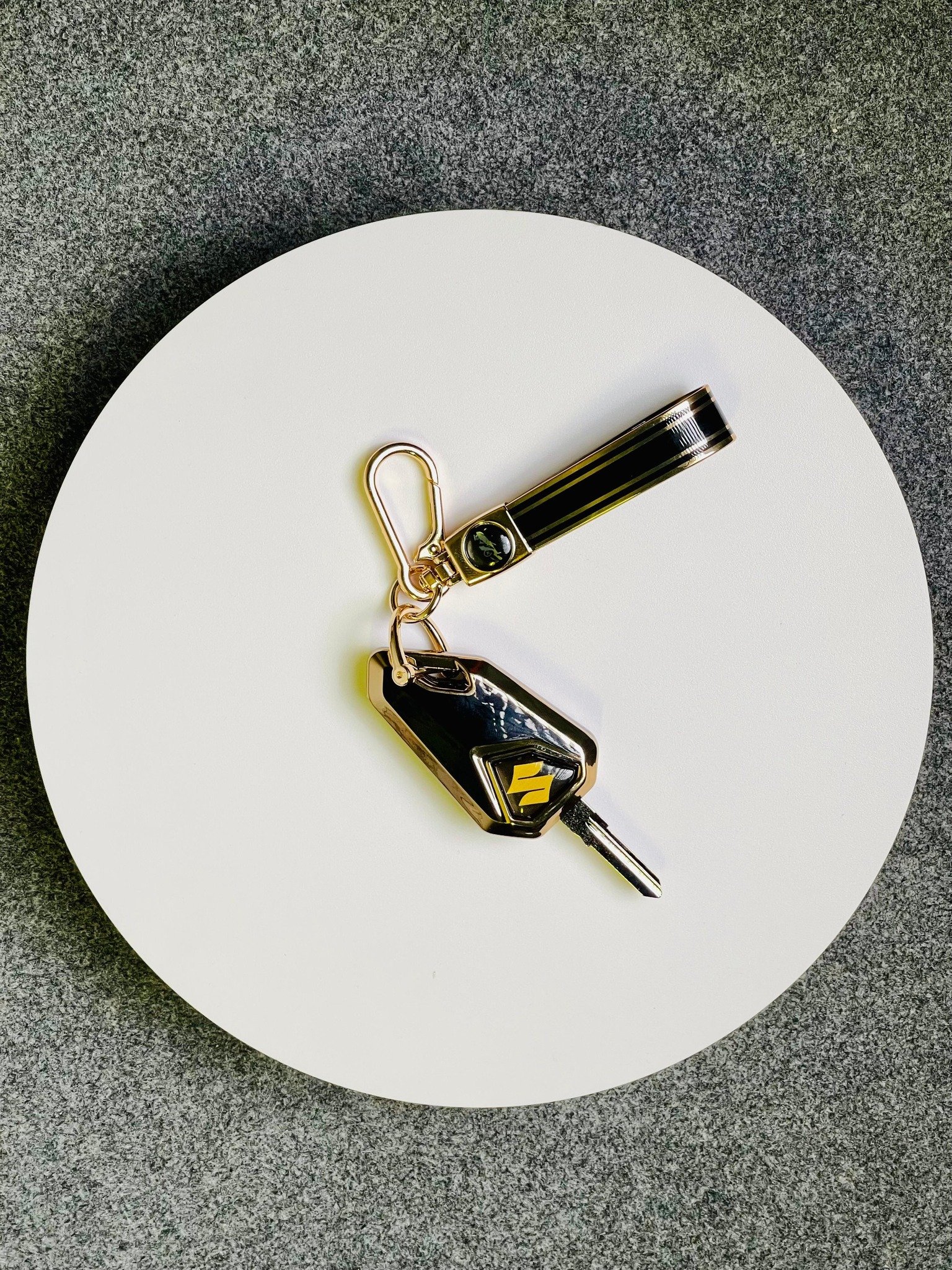 Golden Flip Key Combo Offer angle 6