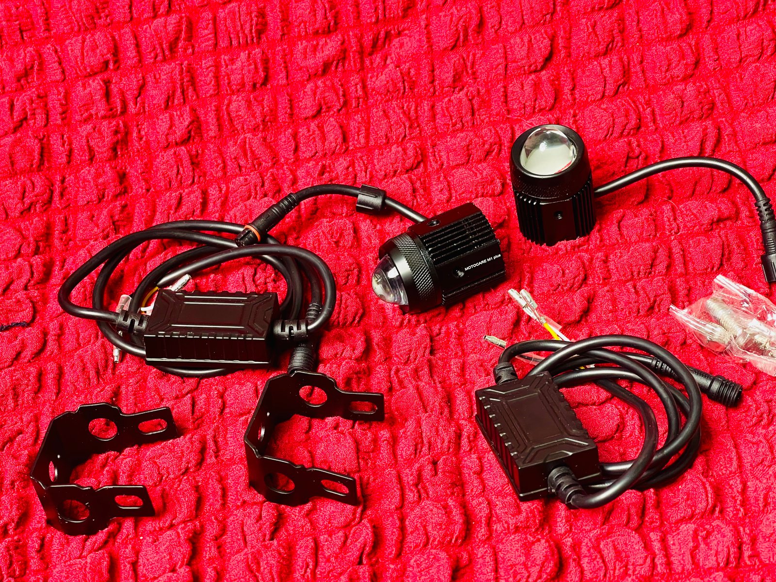 Motocare MC-M1+ LED Fog Light angle 2