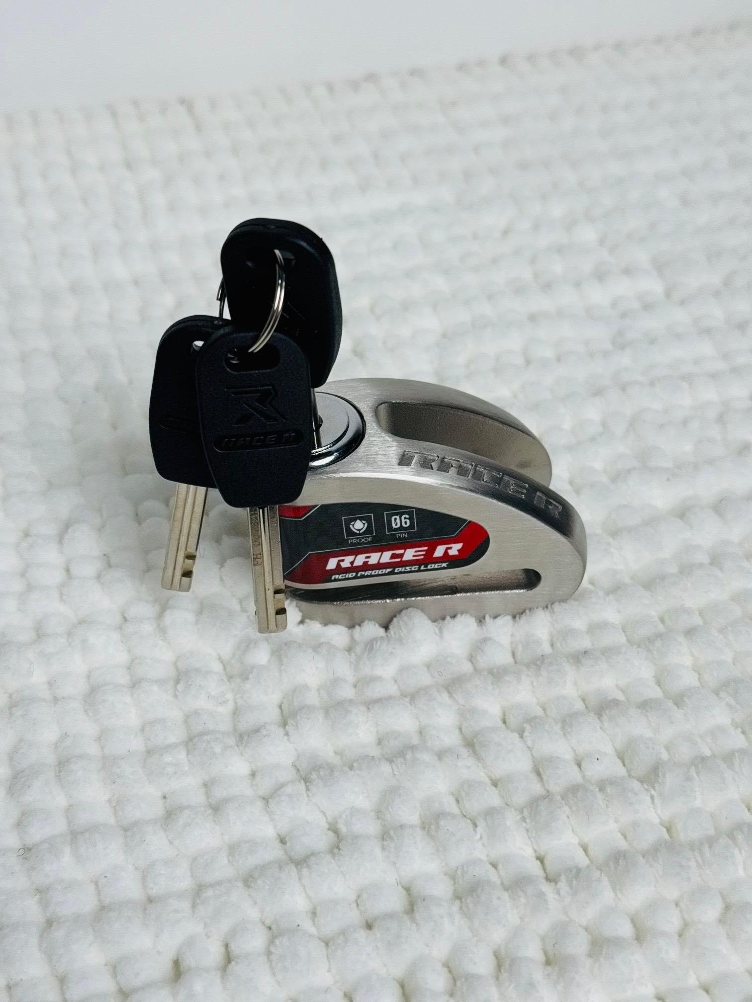 Race R International Acid Proof Disc Lock RV06 angle 2